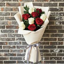 Букет цветов из:  Розы в Невели