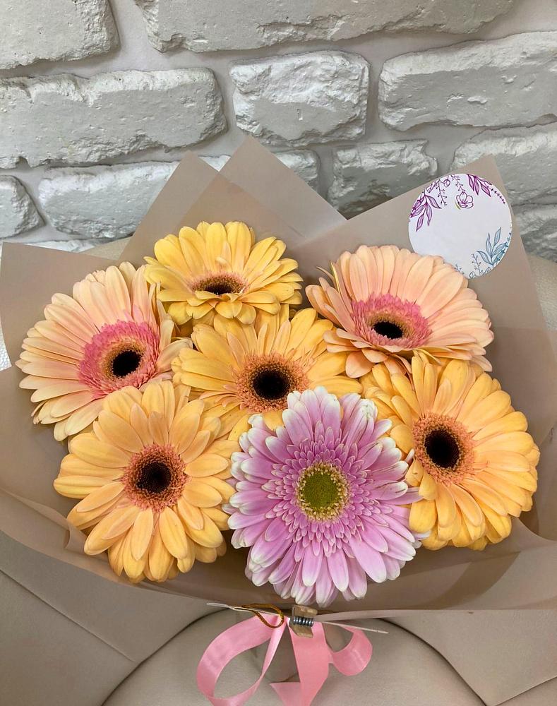 Букет цветов из: Герберы в Невели