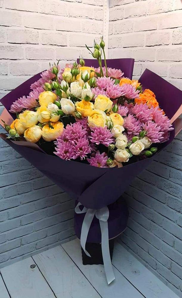 Букет цветов из: Хризантемы и Розы в Невели