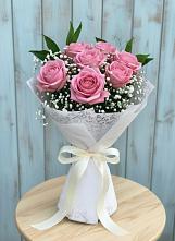 Букет цветов из:  Розы в Невели