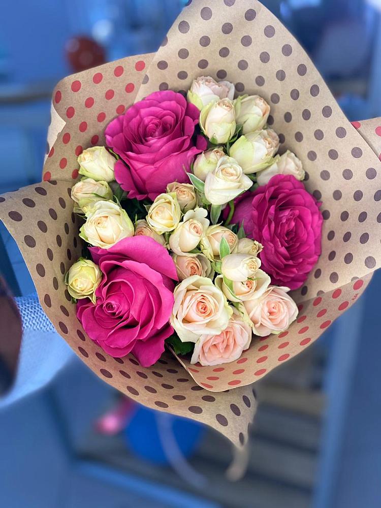 Букет цветов из: Розы в Невели