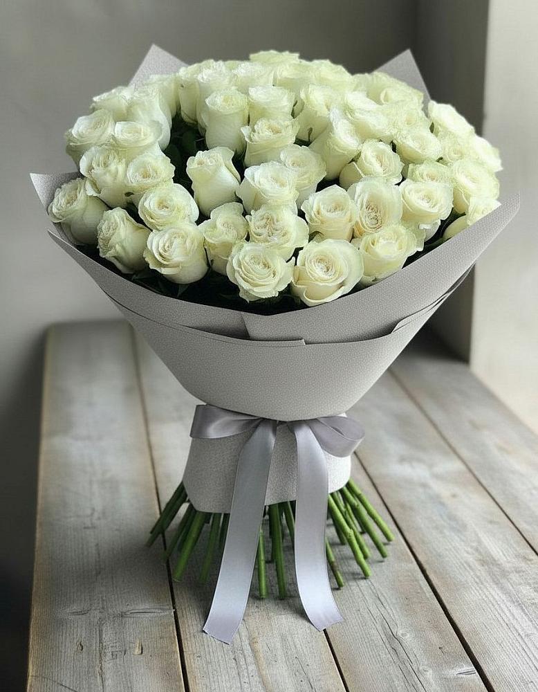 Букет 35 Белых роз в Невели
