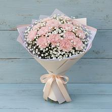 Букет цветов из:  Гвоздики в Невели