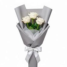 Букет 3 белые розы в Невели