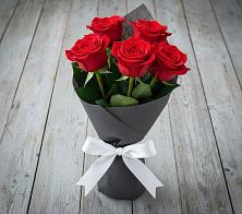 Букет 5 Красных роз Эдлесс Лав #REPLACE_PRED# Невели