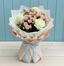 Букет цветов из:  Розы в Невели
