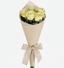 Букет цветов из:  Розы в Невели