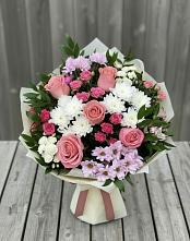 Букет цветов из:  Альстромерии, Гвоздики, Розы и Хризантемы в Невели