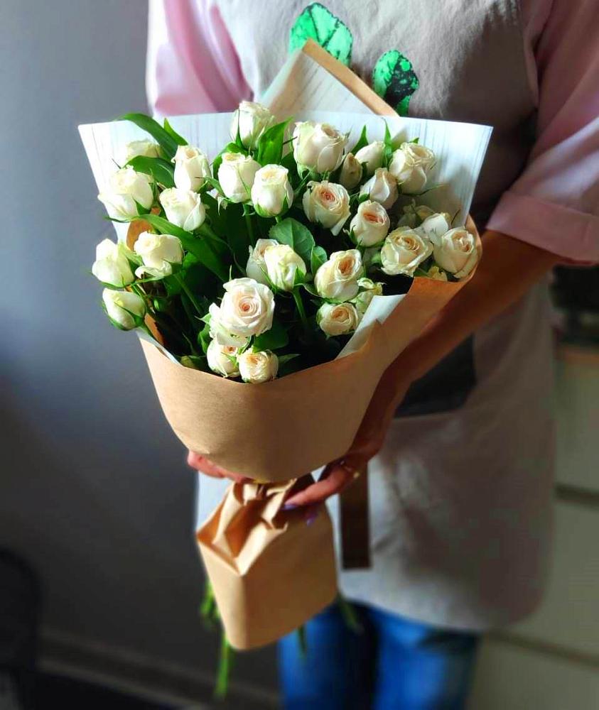 Букет цветов из: Розы в Невели