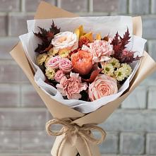 Букет цветов из:  Гвоздики, Хризантемы и Розы в Невели