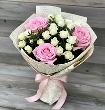Букет цветов из:  Розы в Невели
