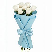 Букет 7 белых роз Проуд в Невели