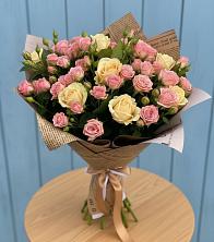 Букет цветов из:  Розы в Невели