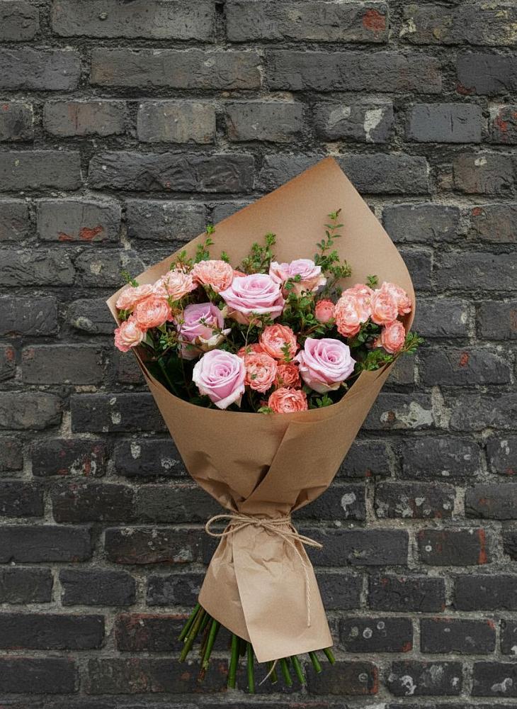 Букет цветов из: Розы в Невели