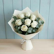 Букет Белые розы в Эвкалипте в Невели
