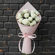 Букет цветов из:  Розы в Невели